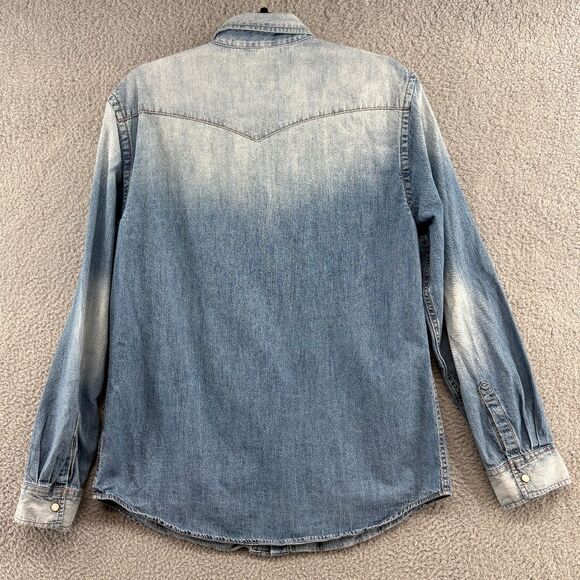 Mossimo Western Chambray Denim Top Pearl Snaps  Button Down Size Medium Cotton - Picture 2 of 10